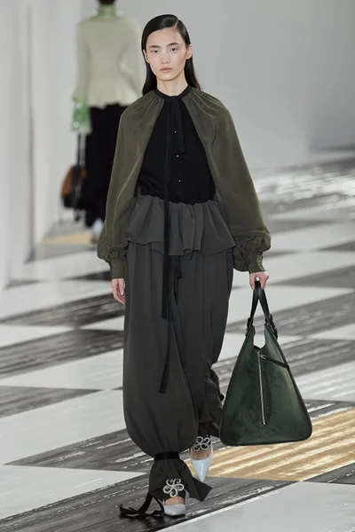 Look 45